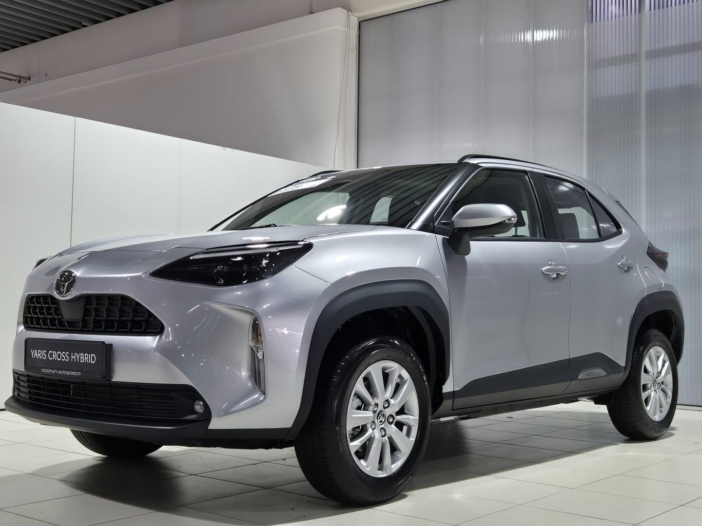 Toyota Yaris-cross thumbnail 5