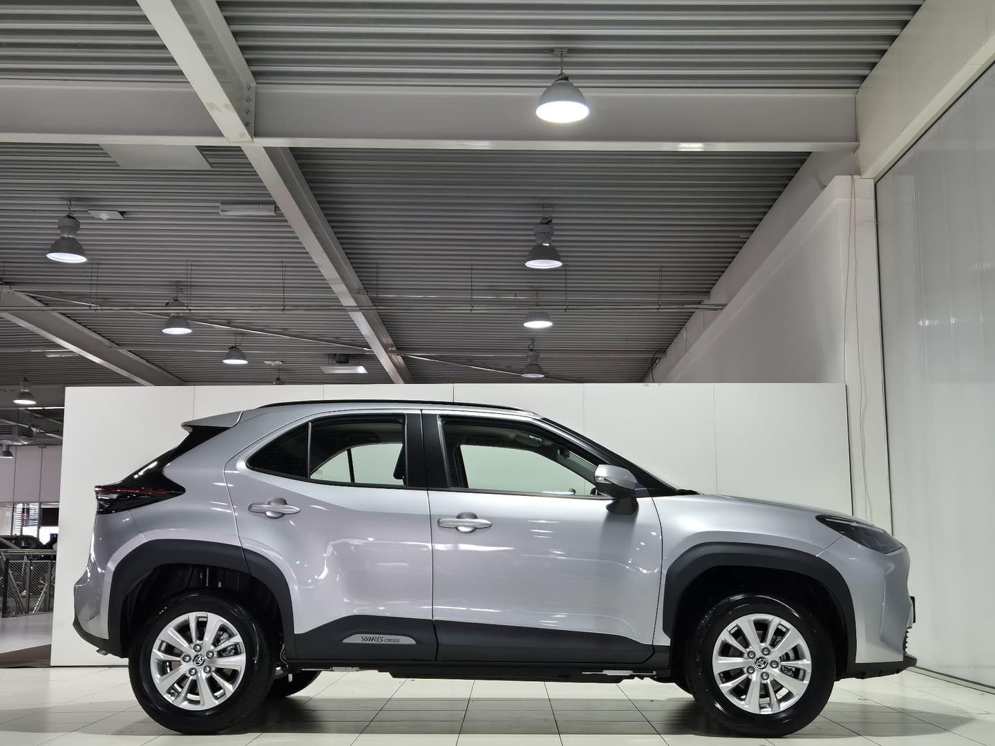 Toyota Yaris-cross thumbnail 7