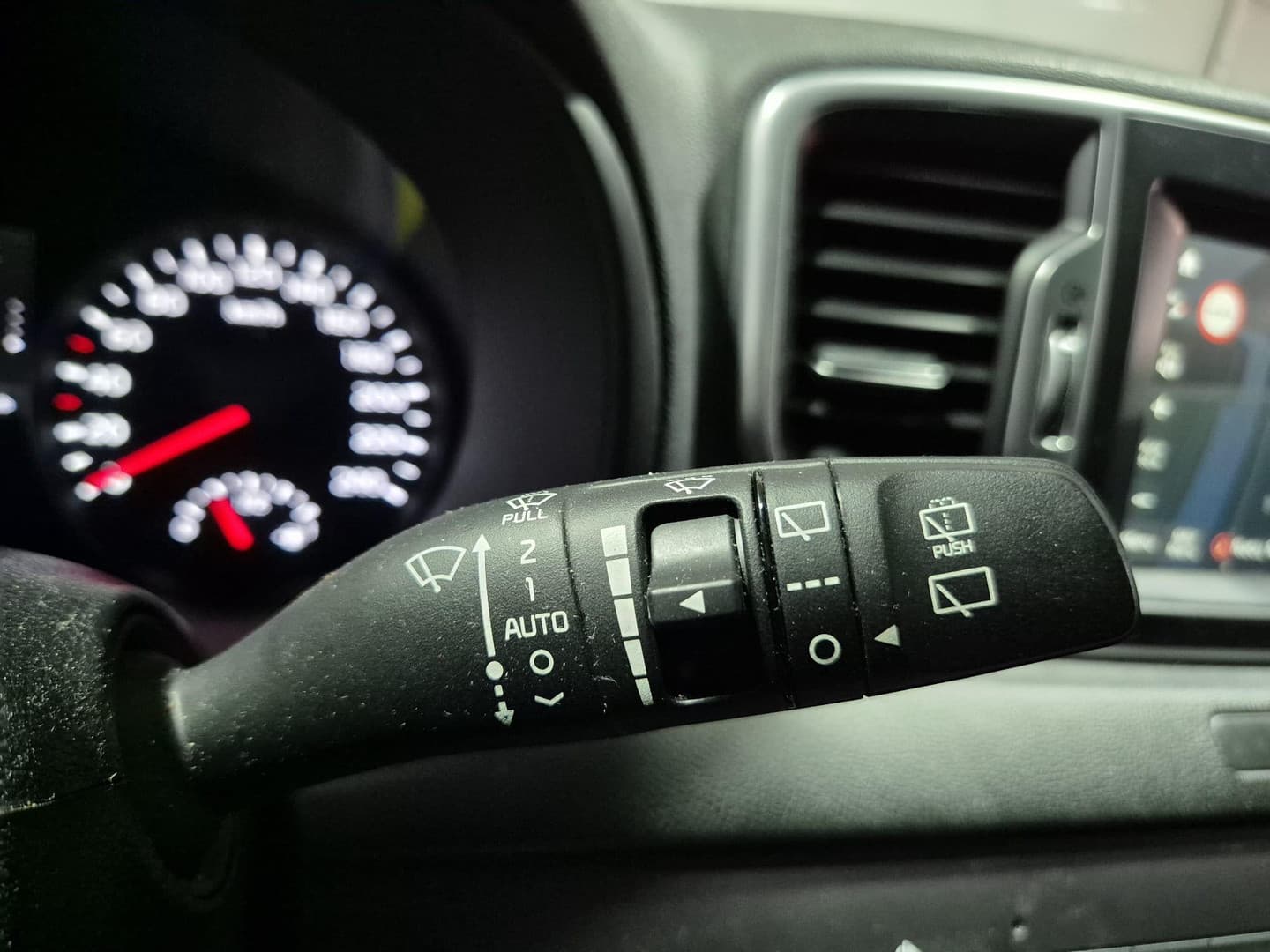 Kia Sportage thumbnail 13