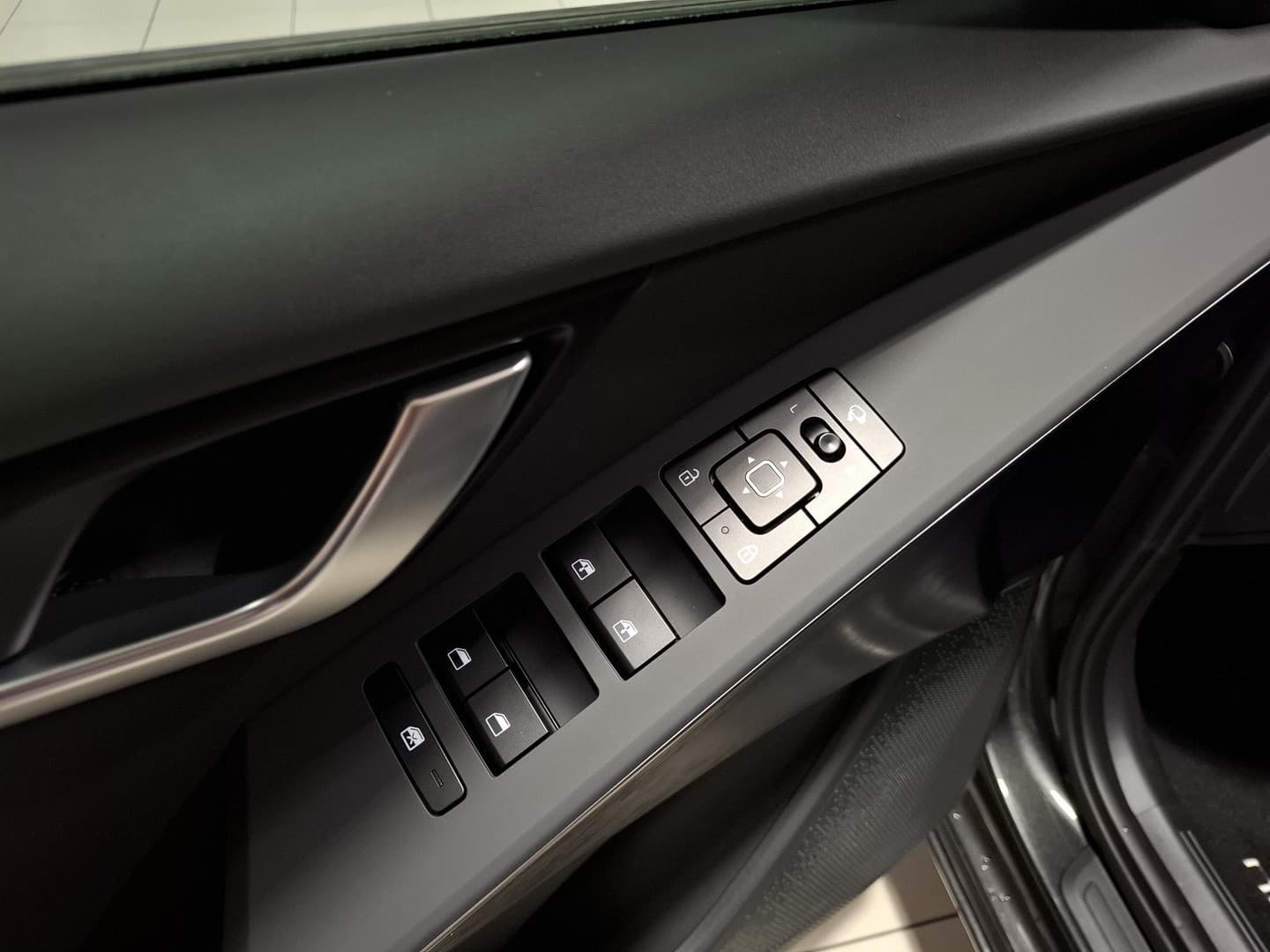 Kia Niro-ev thumbnail 25