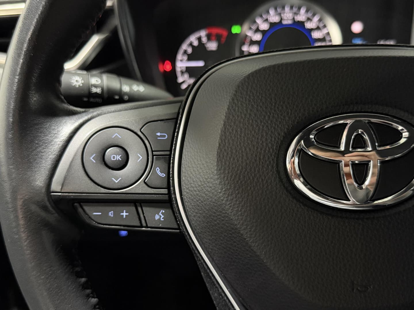 Toyota Corolla-touring-sports thumbnail 13