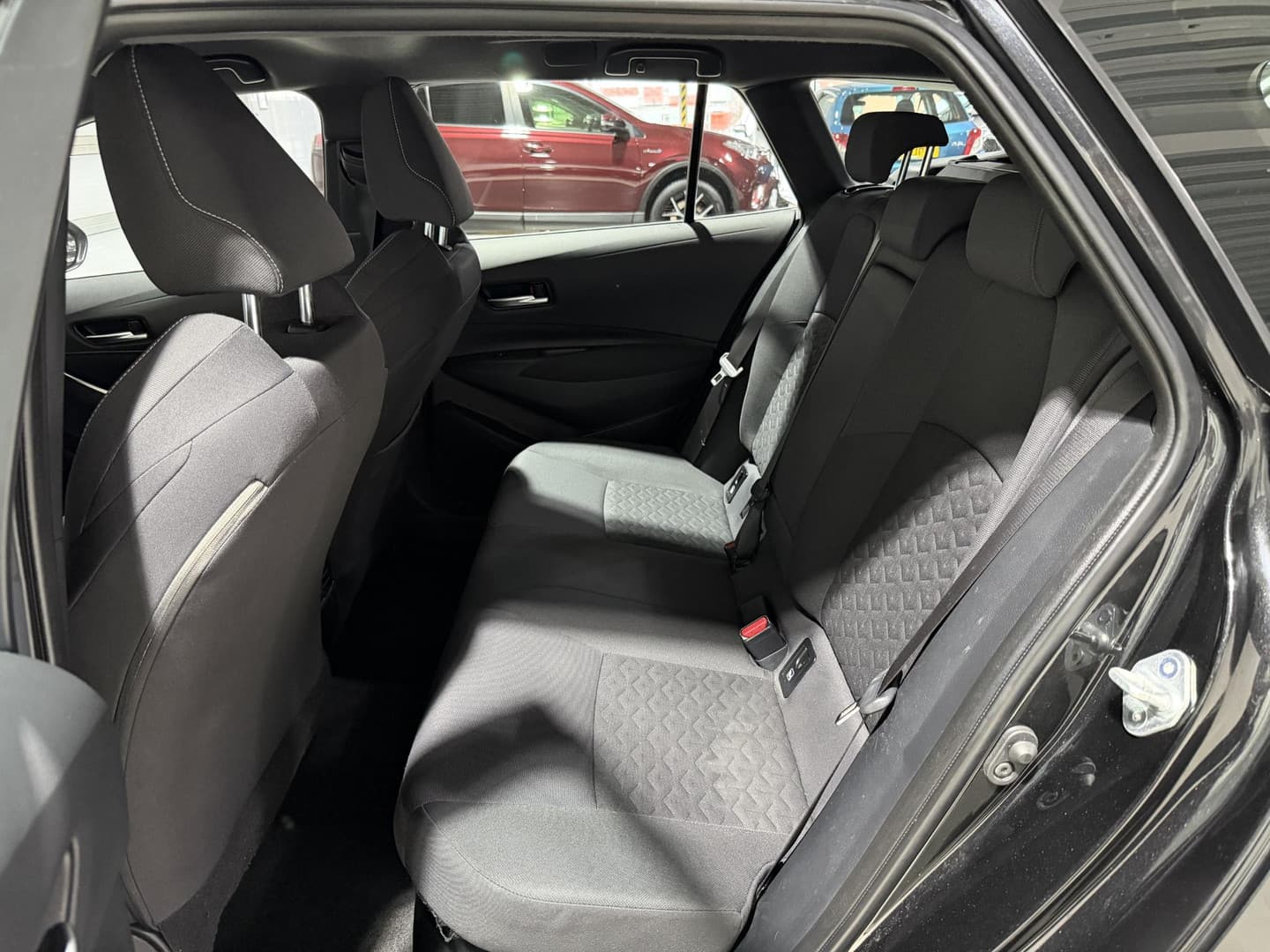 Toyota Corolla-touring-sports thumbnail 30