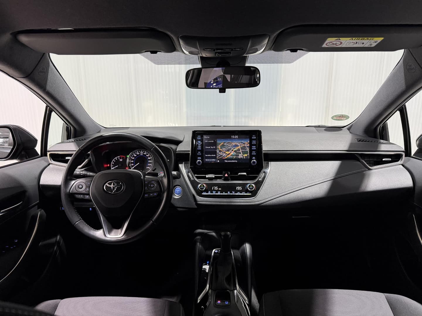 Toyota Corolla-touring-sports thumbnail 9