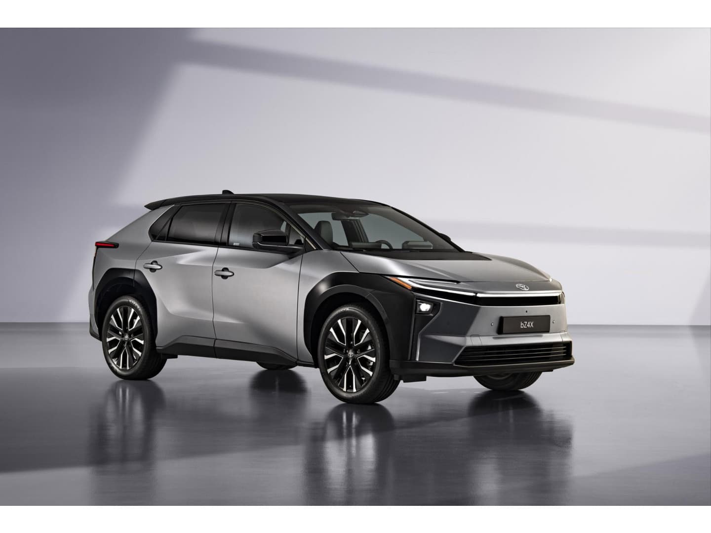 Toyota Bz4x thumbnail 4