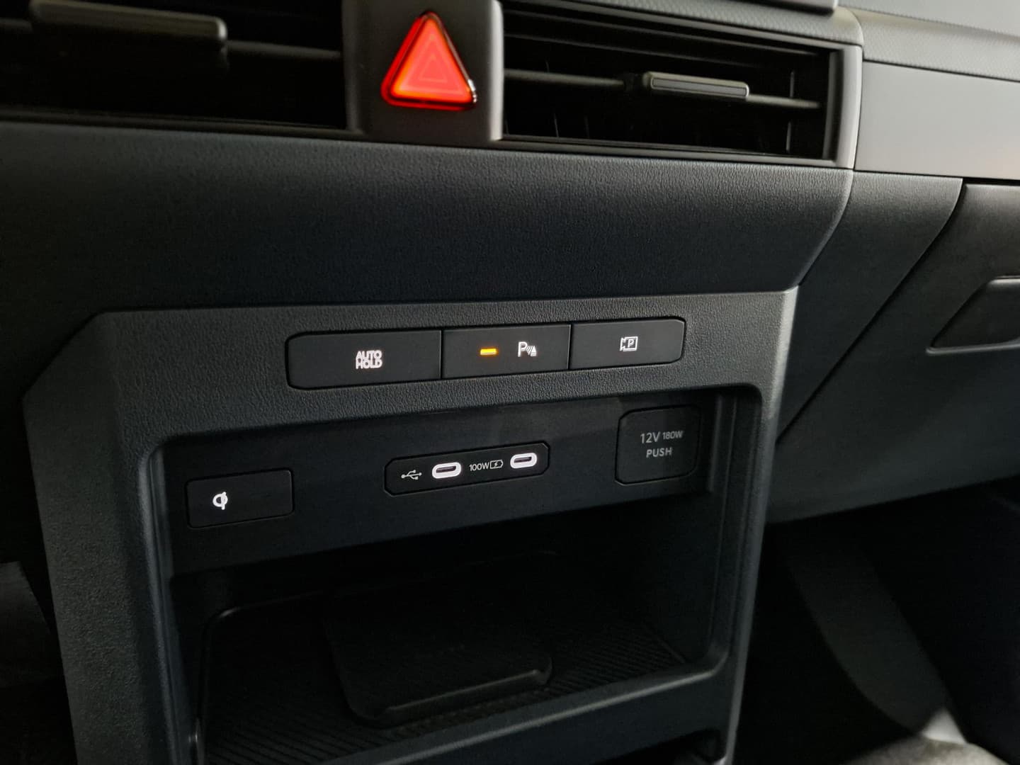 Kia Pv5 thumbnail 27