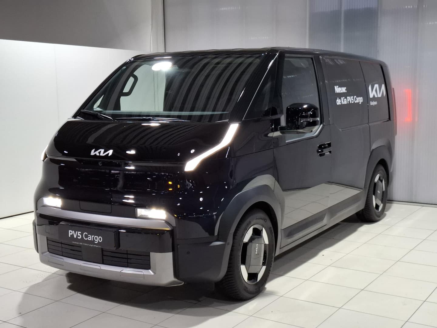 Kia Pv5 thumbnail 5