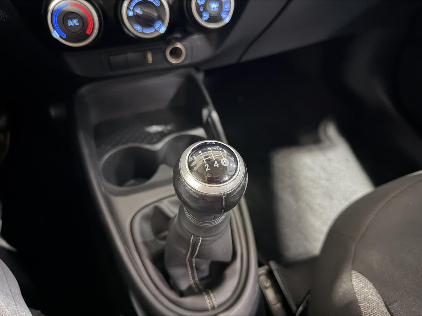 Toyota Aygo thumbnail 19