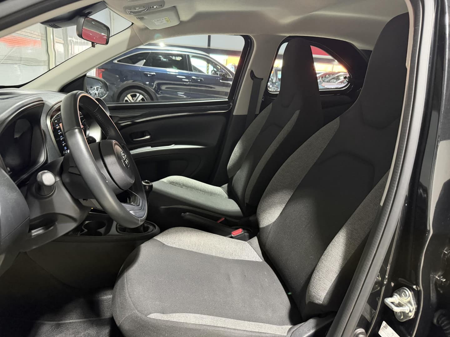 Toyota Aygo thumbnail 22