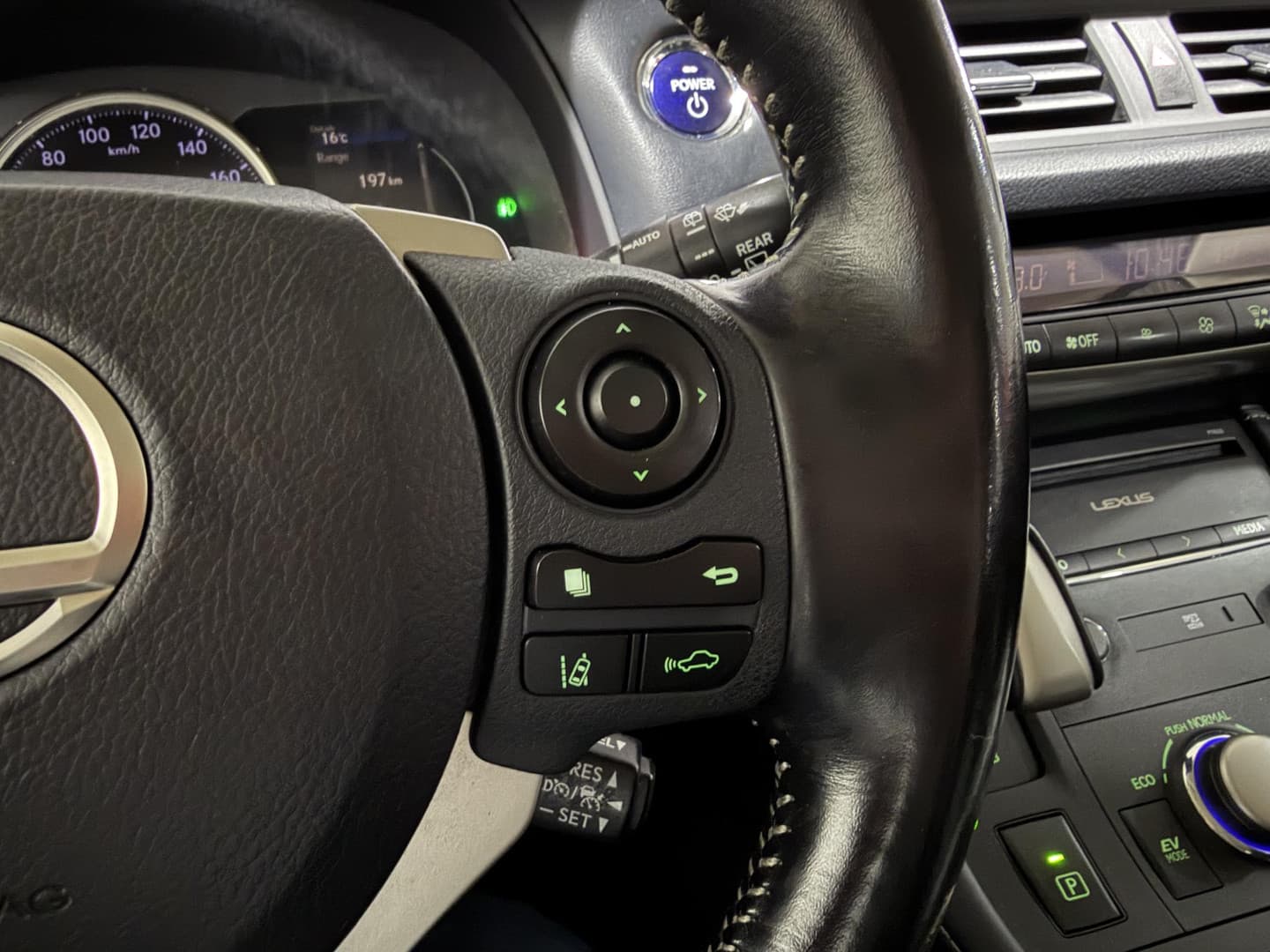 Lexus Ct thumbnail 13