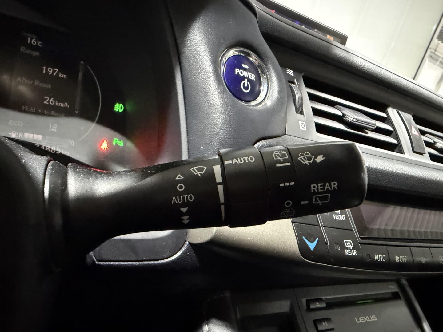 Lexus Ct thumbnail 16