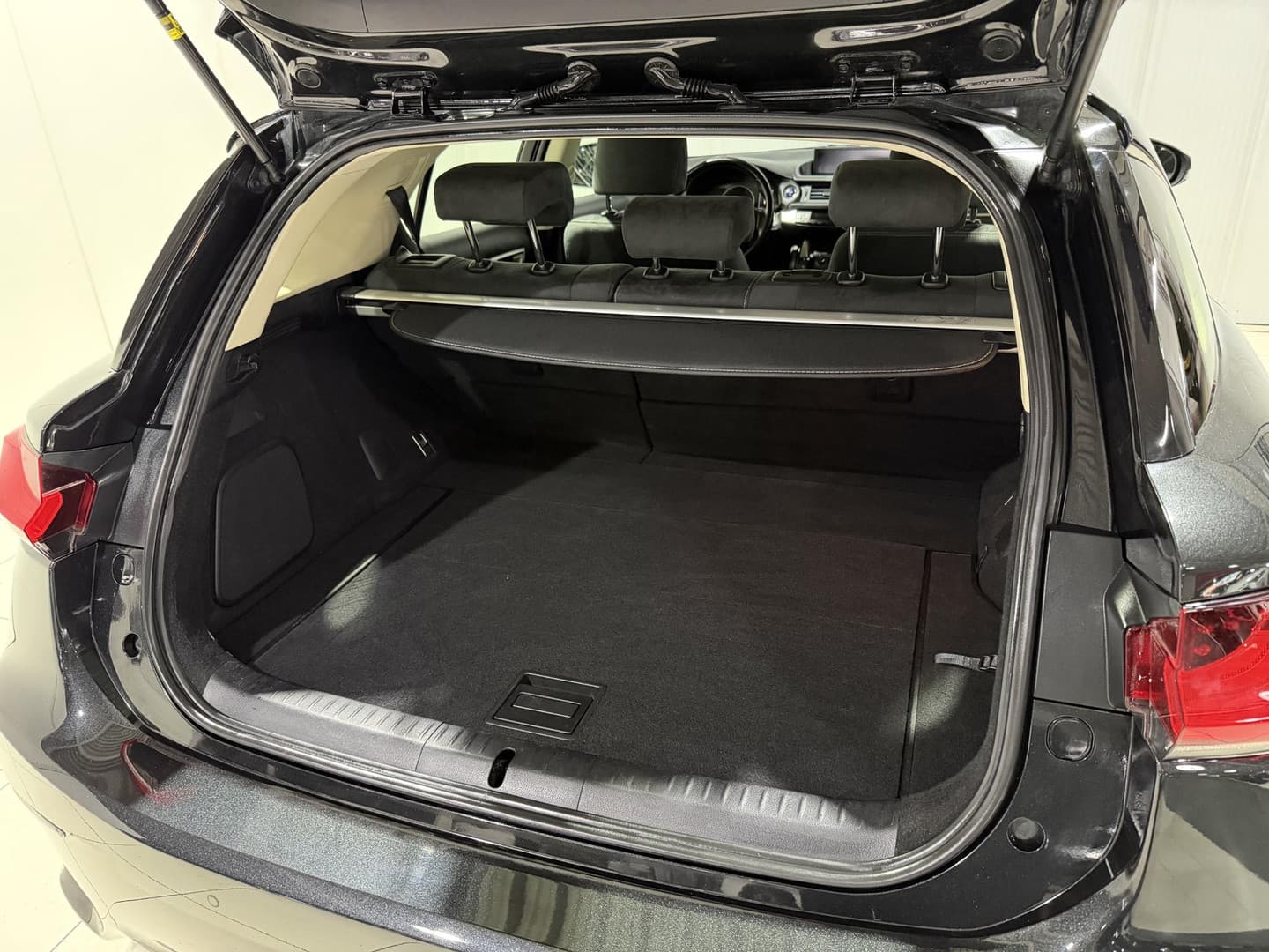 Lexus Ct thumbnail 35