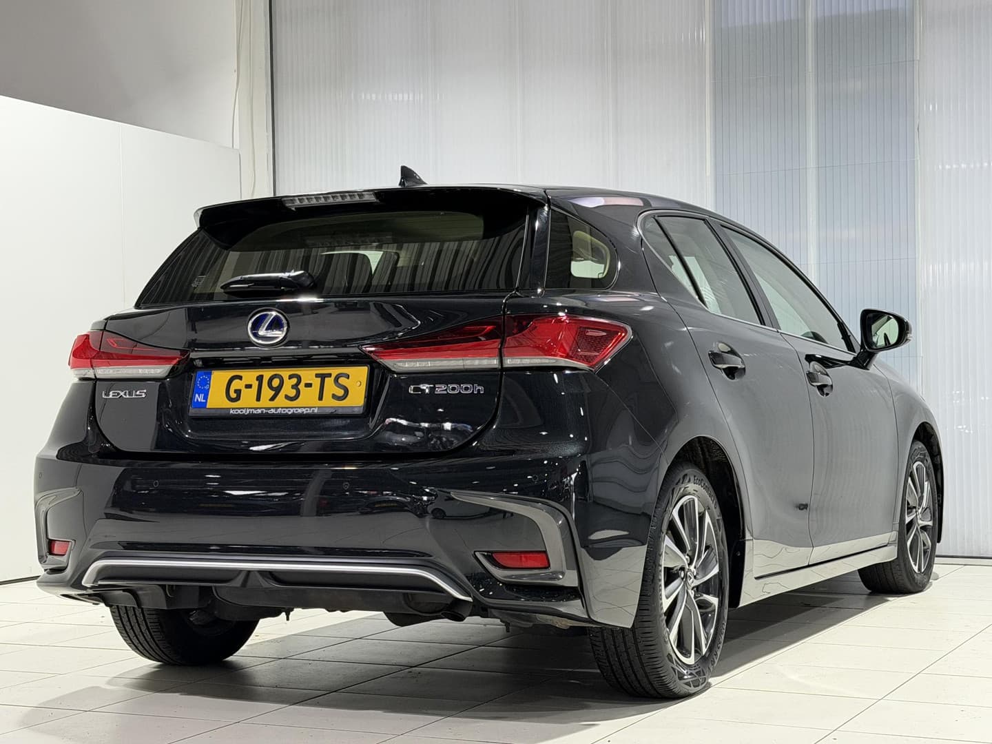 Lexus Ct thumbnail 8