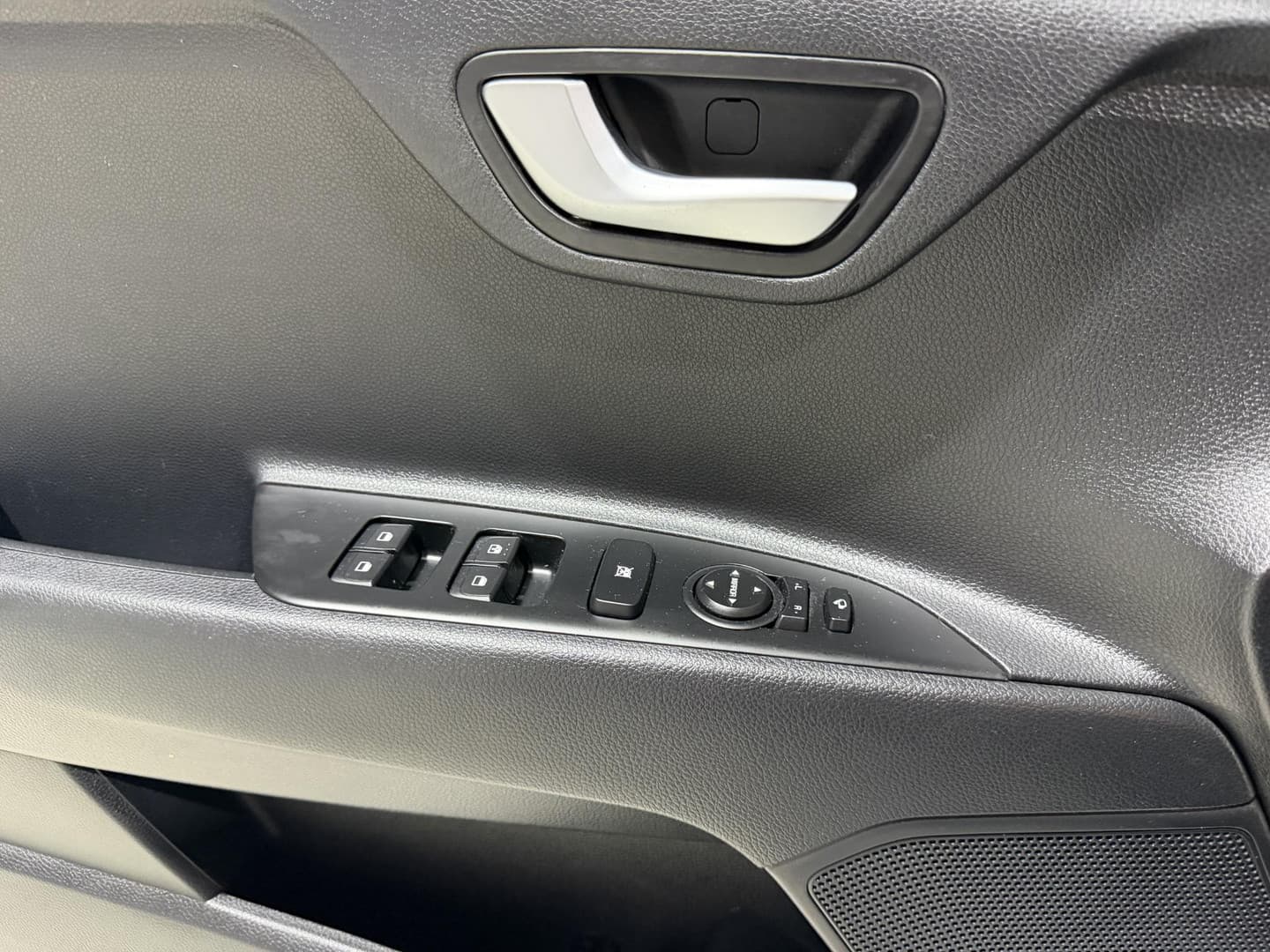 Kia Stonic thumbnail 13