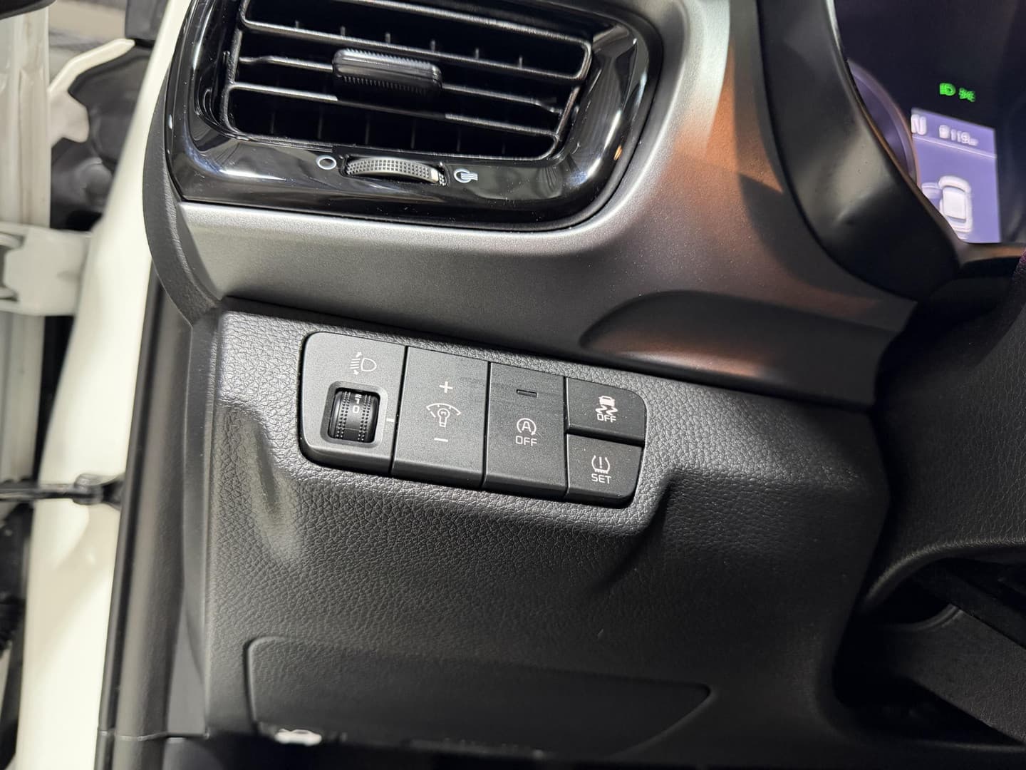 Kia Stonic thumbnail 14