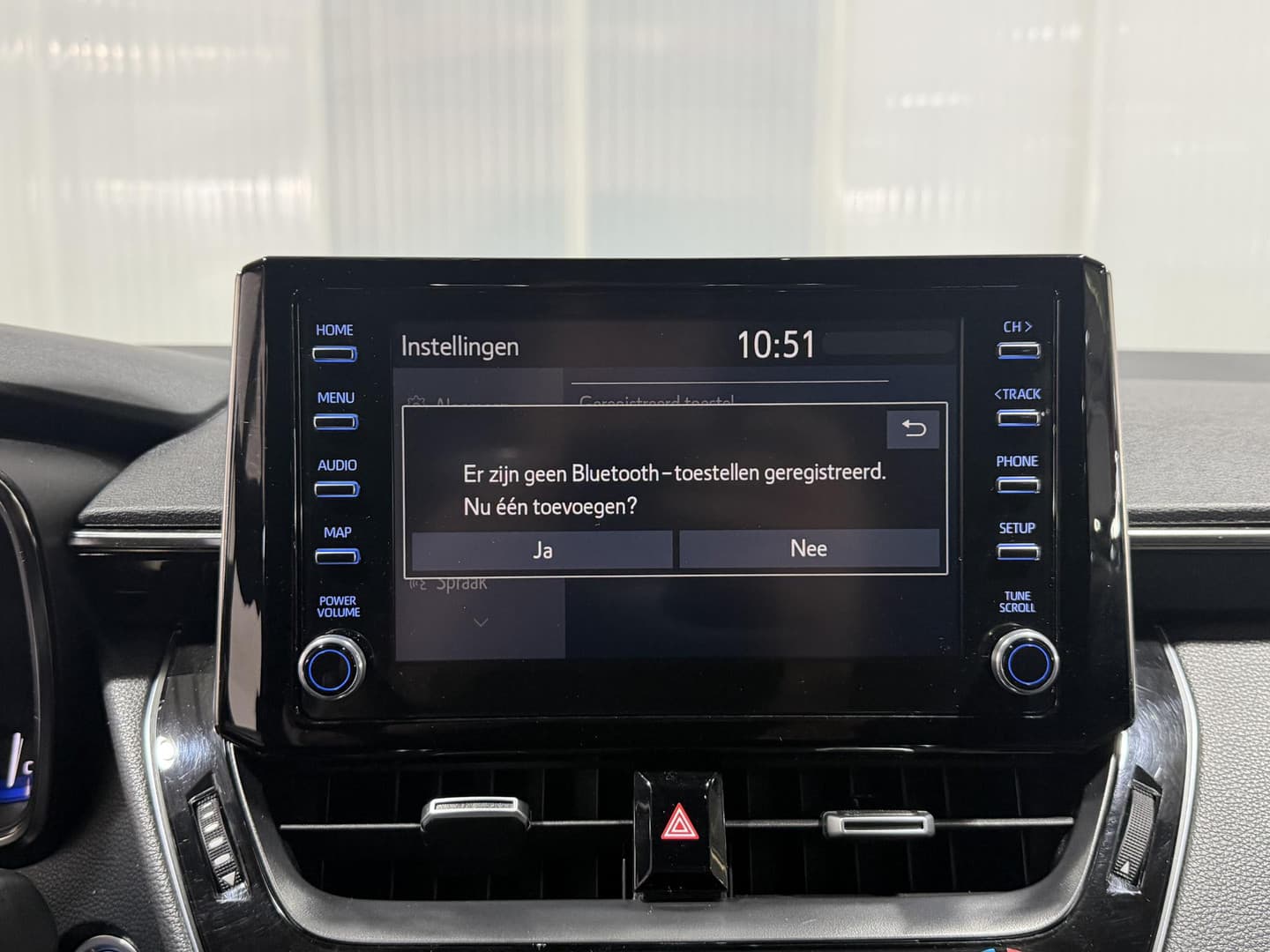 Toyota Corolla thumbnail 18