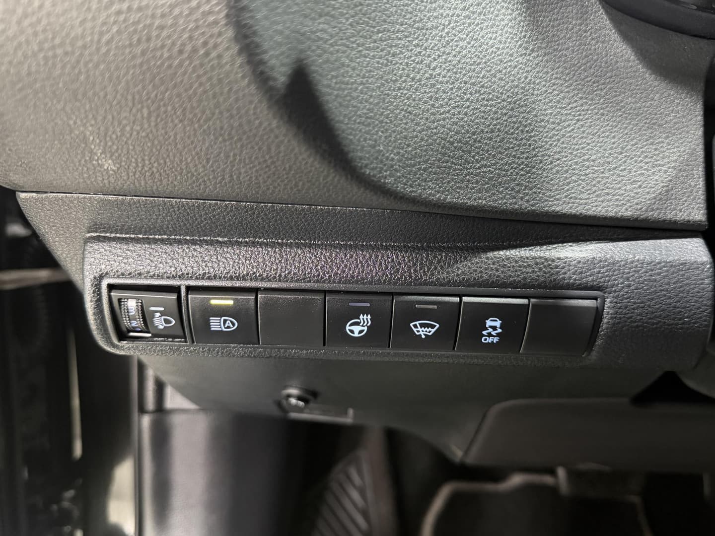 Toyota Corolla thumbnail 29