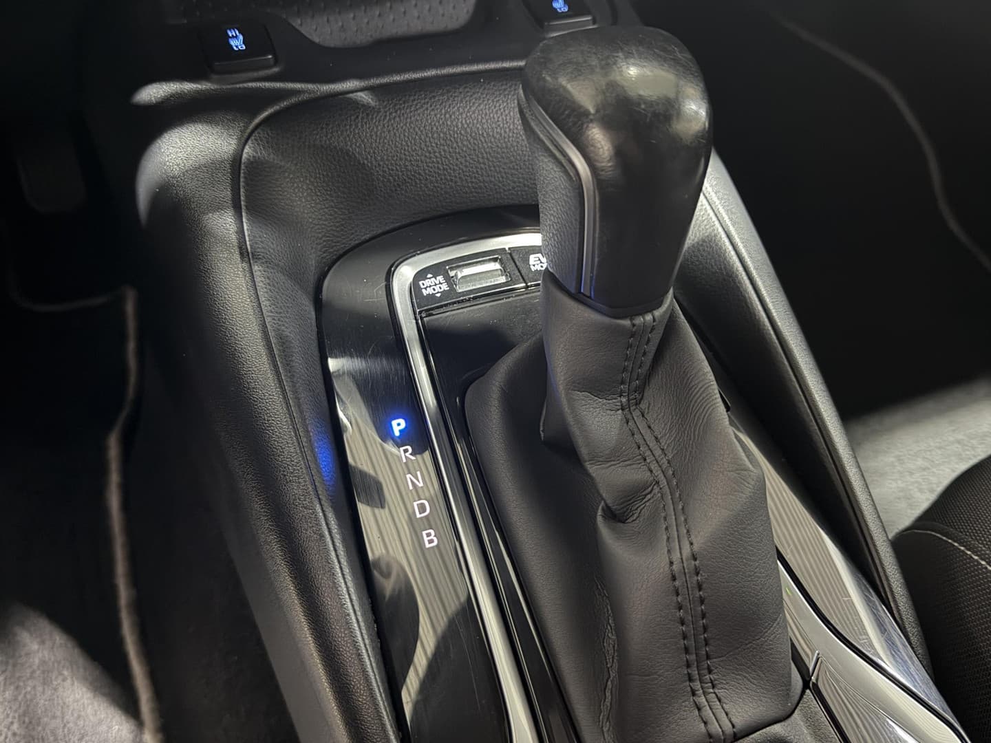 Toyota Corolla thumbnail 32