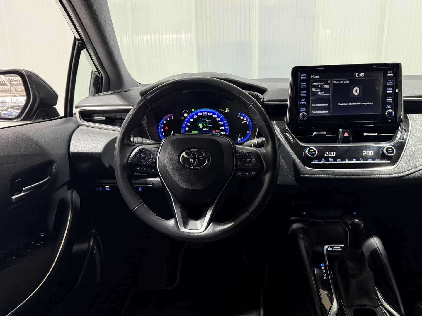 Toyota Corolla thumbnail 8