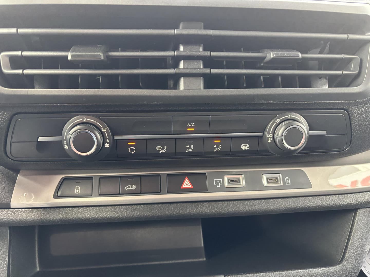 Toyota Proace thumbnail 15