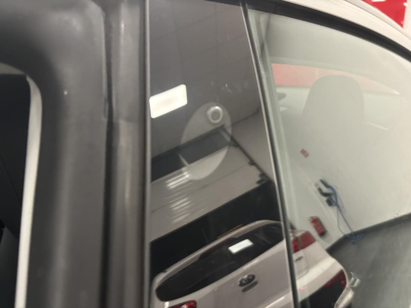 Tesla Model-3 thumbnail 15