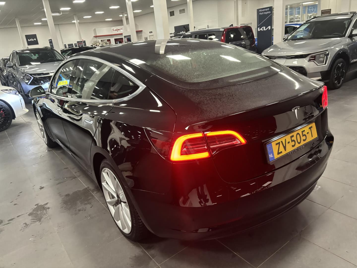 Tesla Model-3 thumbnail 21