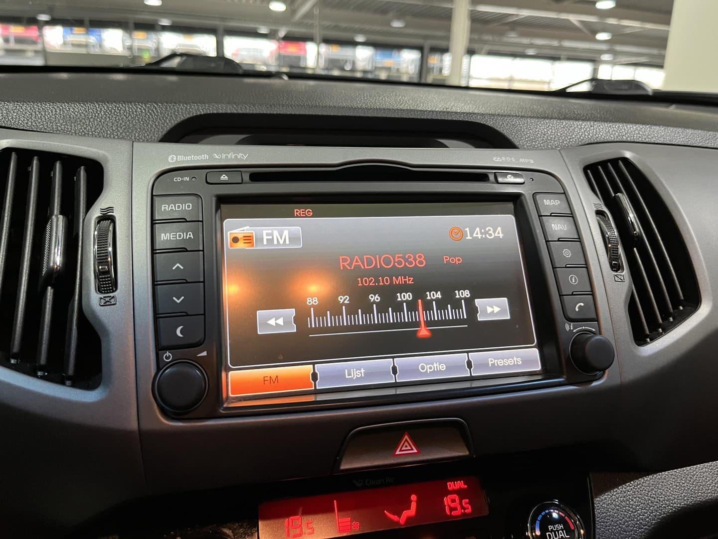 Kia Sportage thumbnail 11