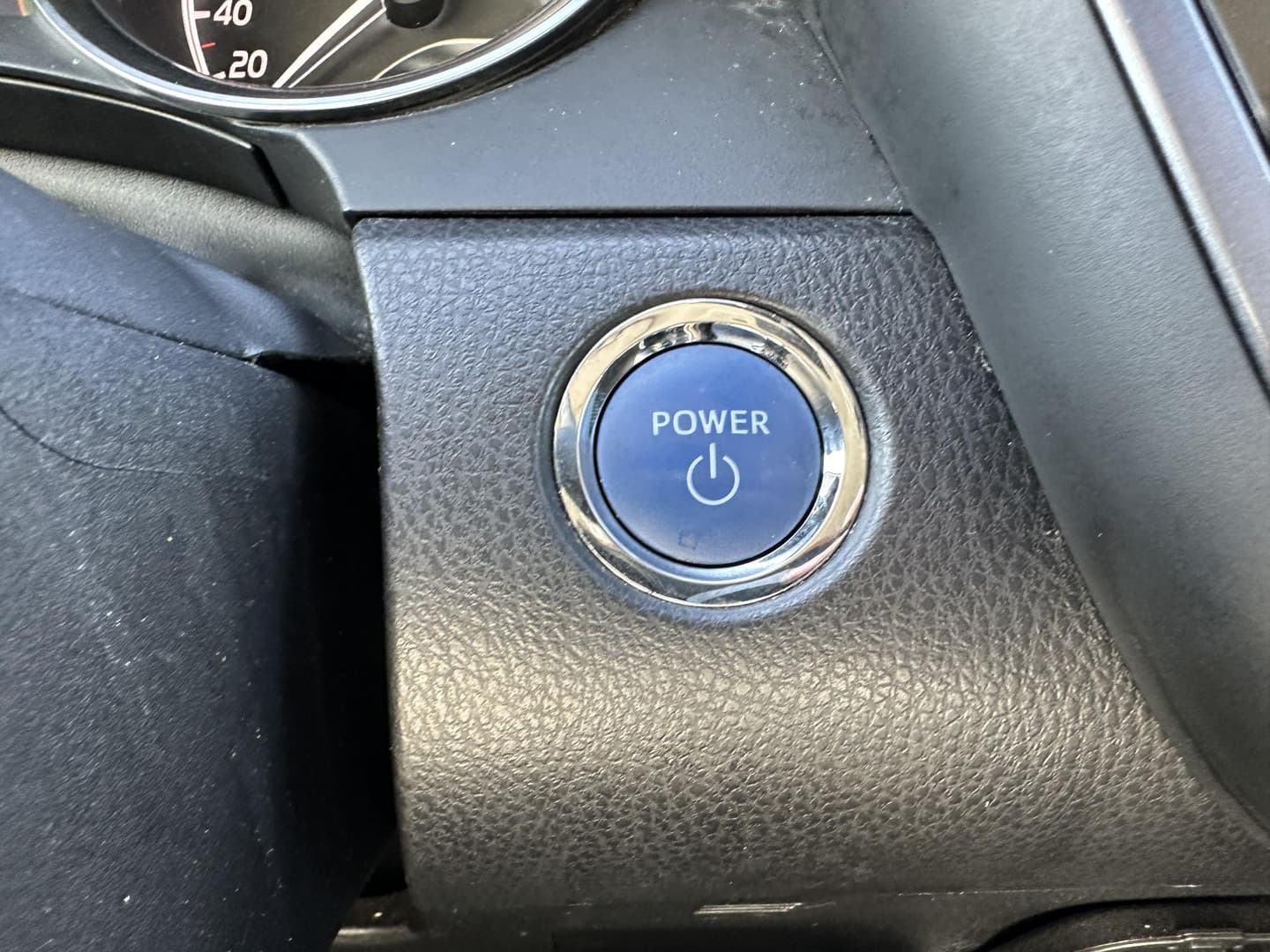 Toyota Camry thumbnail 13