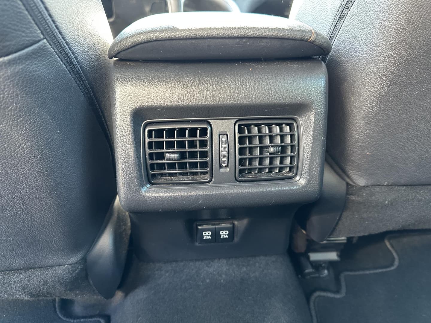 Toyota Camry thumbnail 28