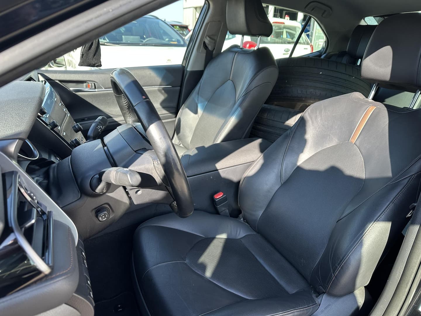 Toyota Camry thumbnail 5