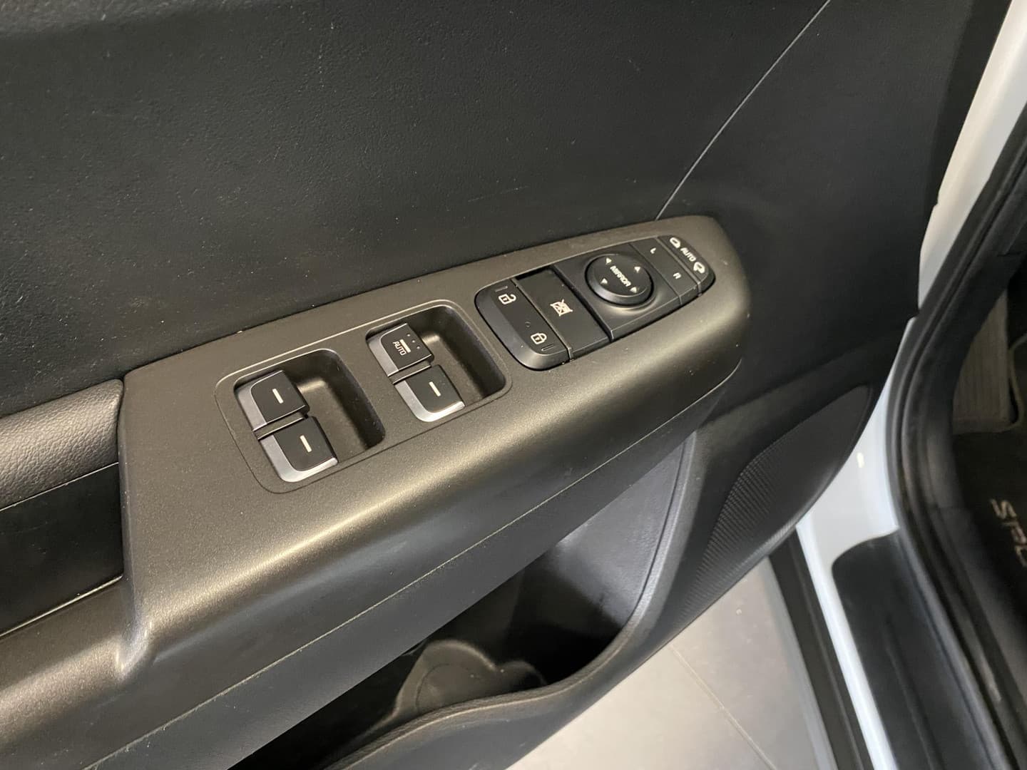 Kia Sportage thumbnail 13