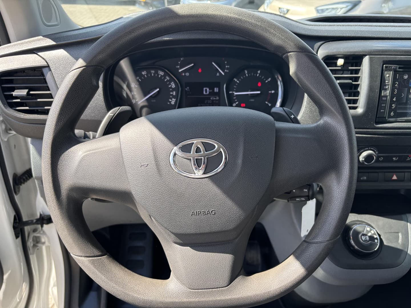 Toyota Proace thumbnail 6