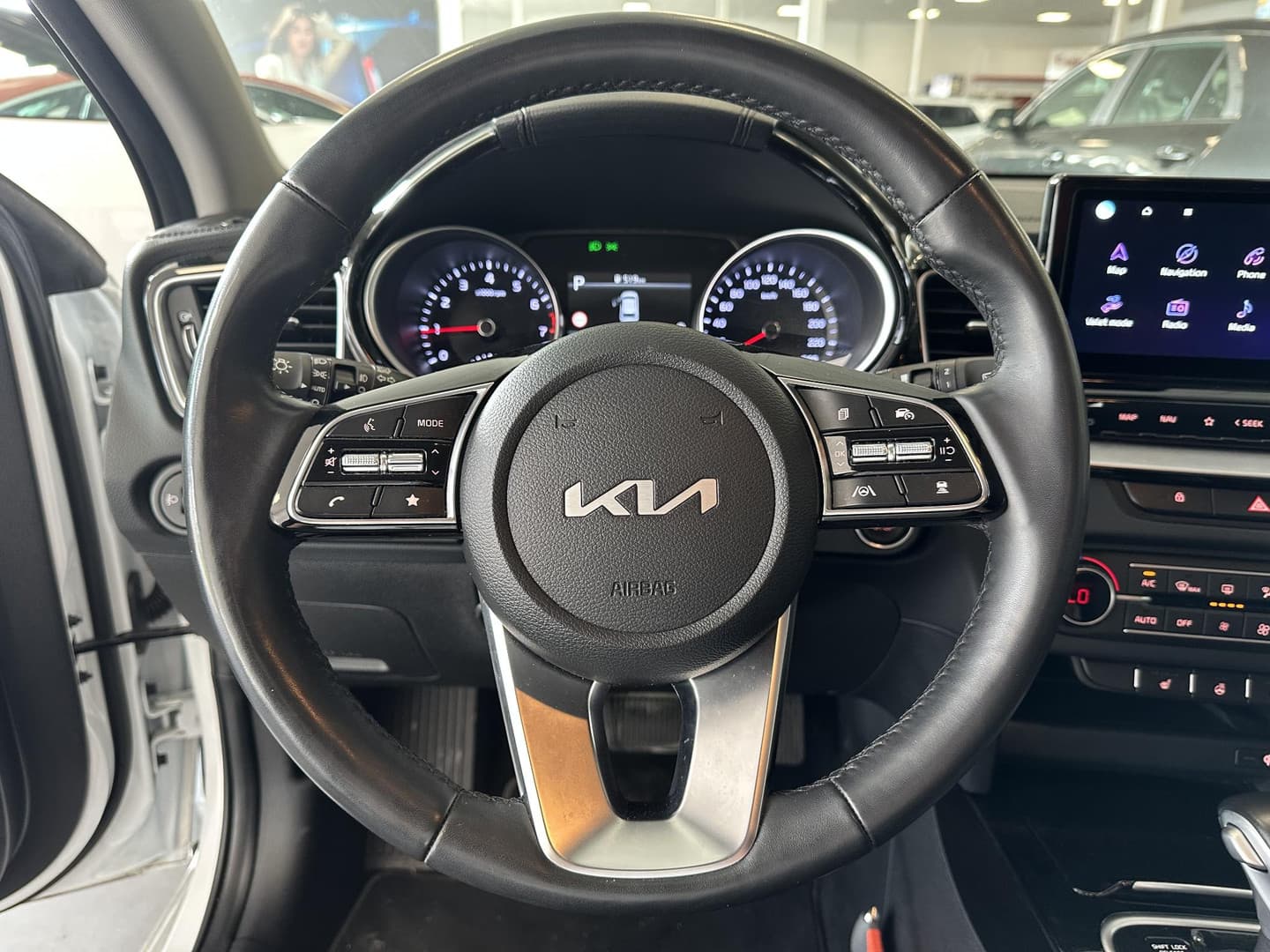 Kia Ceed thumbnail 10