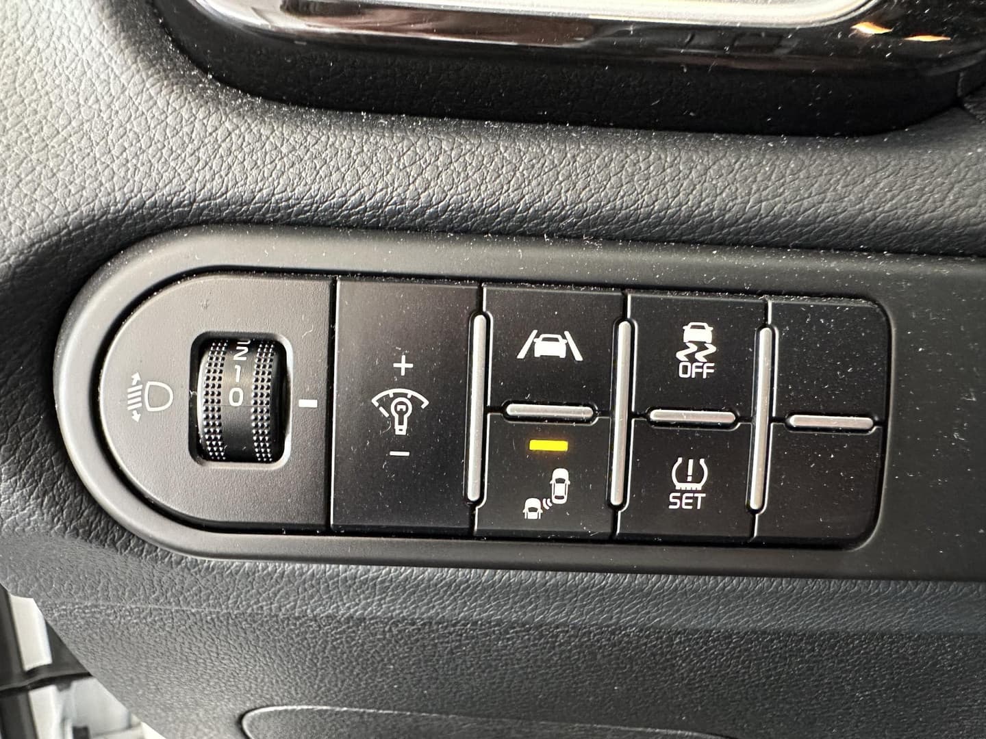 Kia Ceed thumbnail 4