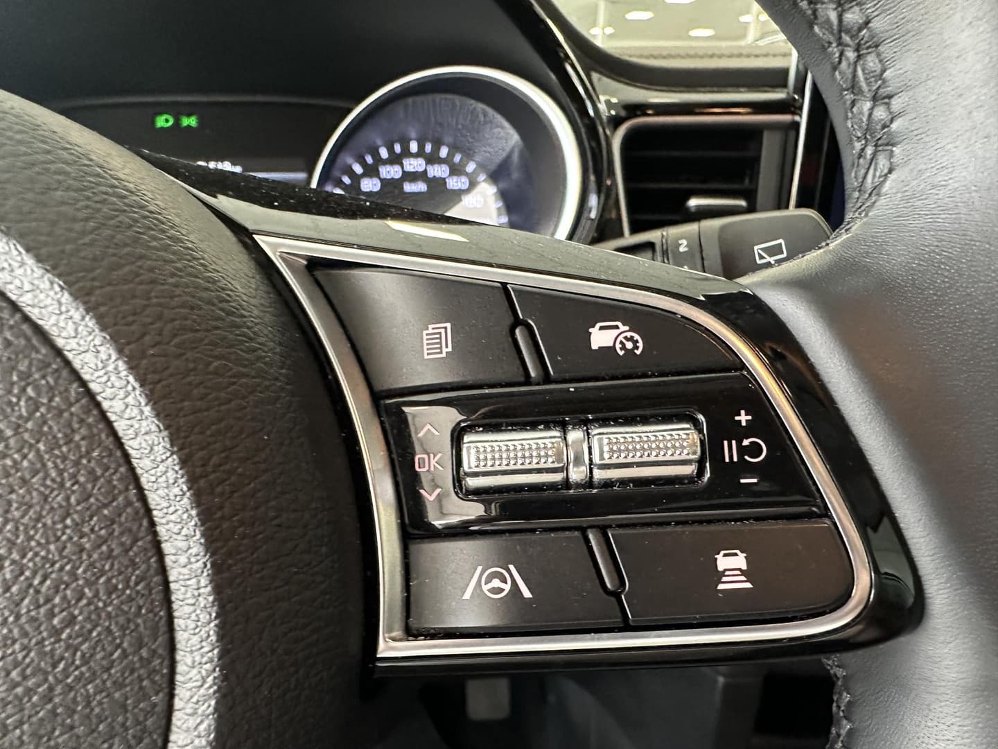 Kia Ceed thumbnail 9