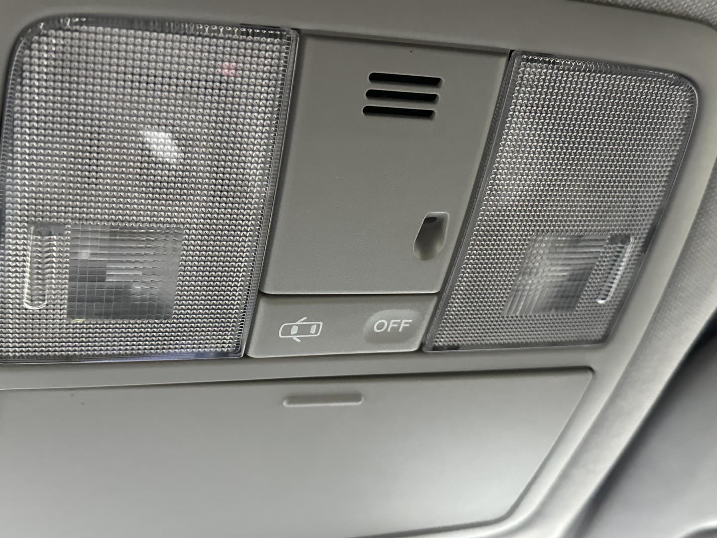 Toyota Auris thumbnail 23