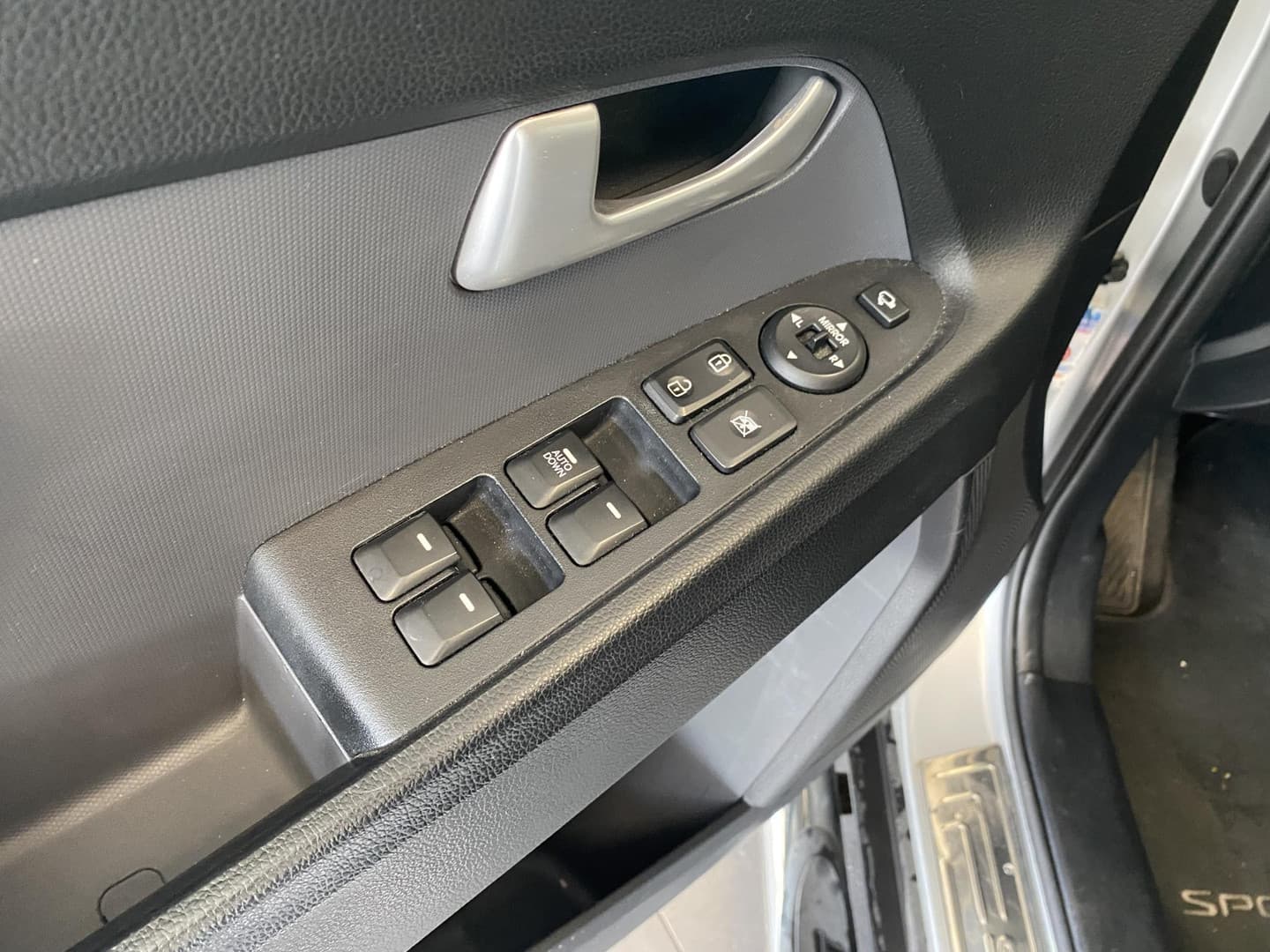 Kia Sportage thumbnail 13