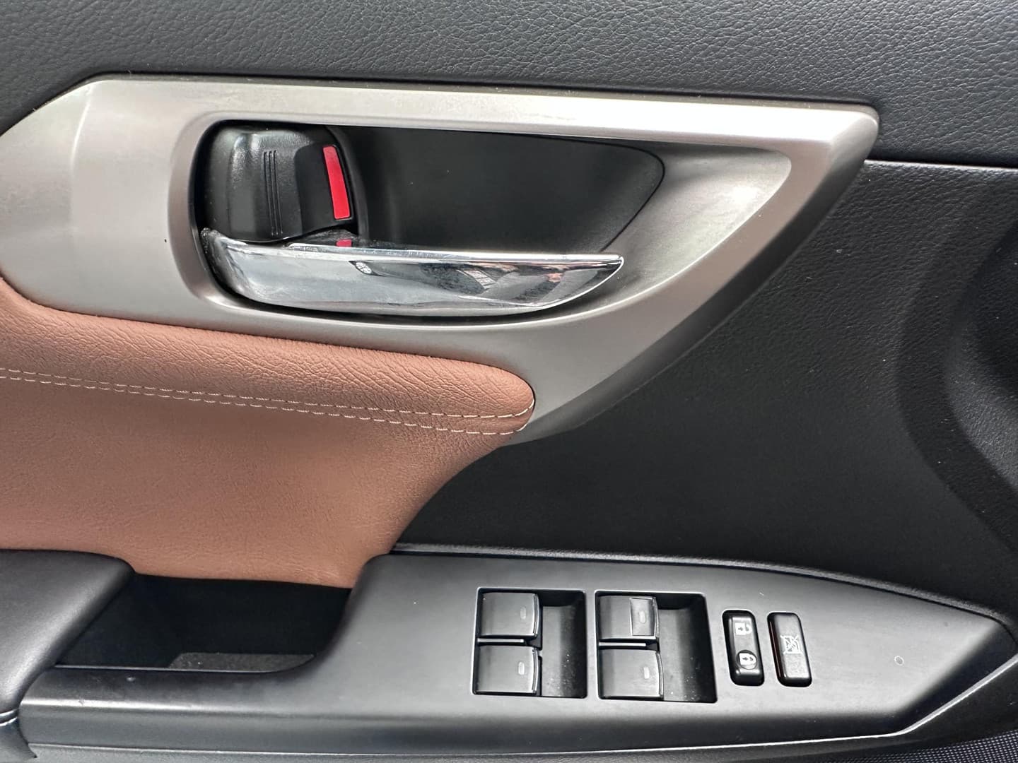 Lexus Ct thumbnail 17