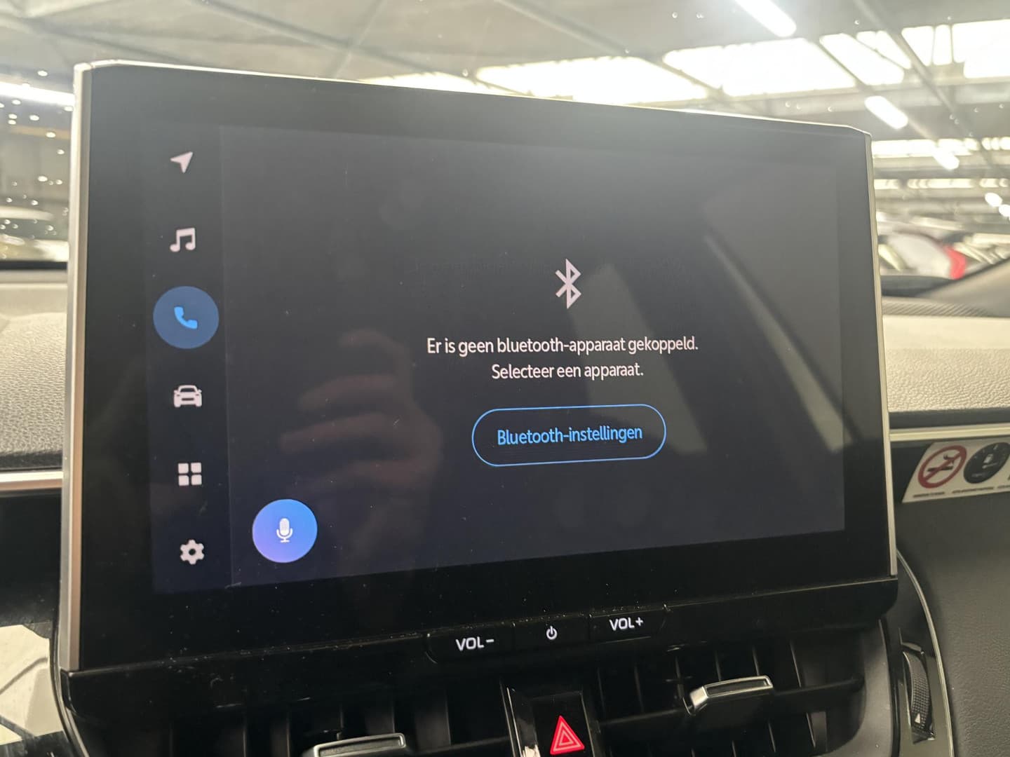 Toyota Corolla-cross thumbnail 14