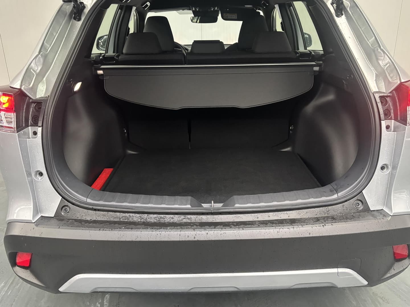 Toyota Corolla-cross thumbnail 25