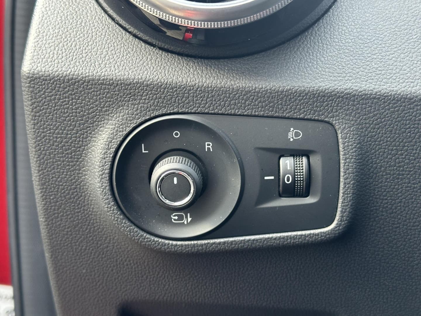 Mg Zs-ev thumbnail 6