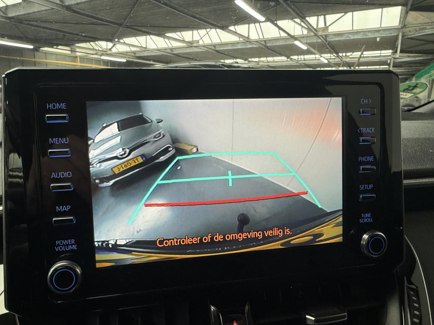 Toyota Corolla-touring-sports thumbnail 14