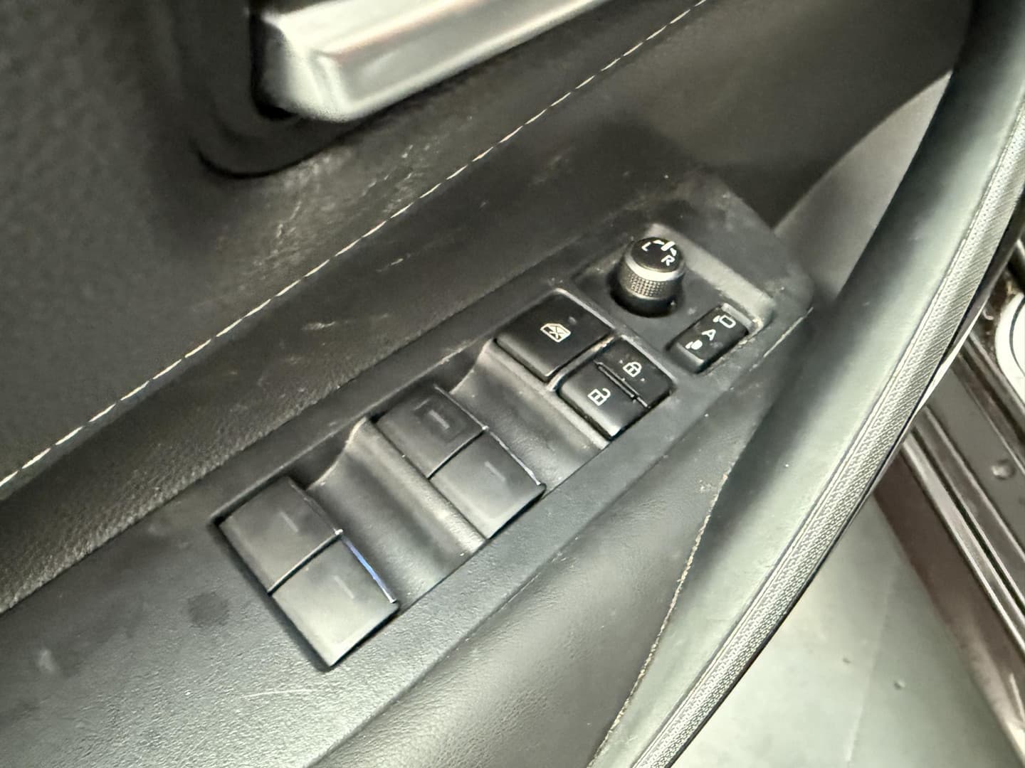 Toyota Corolla-touring-sports thumbnail 6