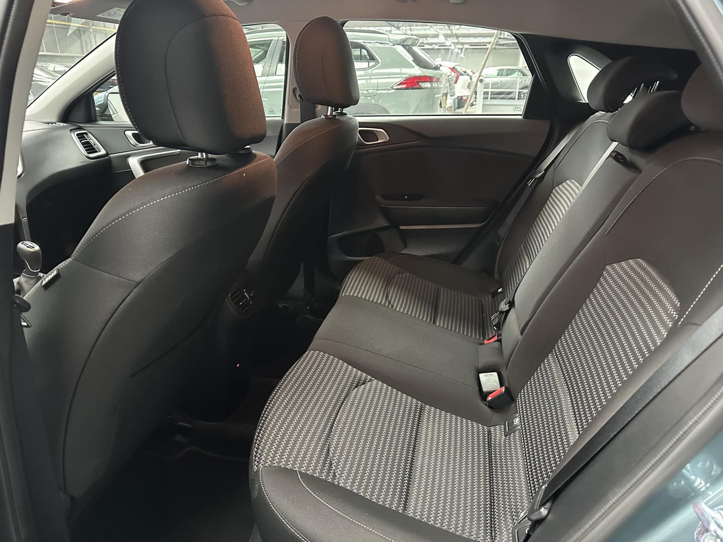 Kia Ceed thumbnail 15