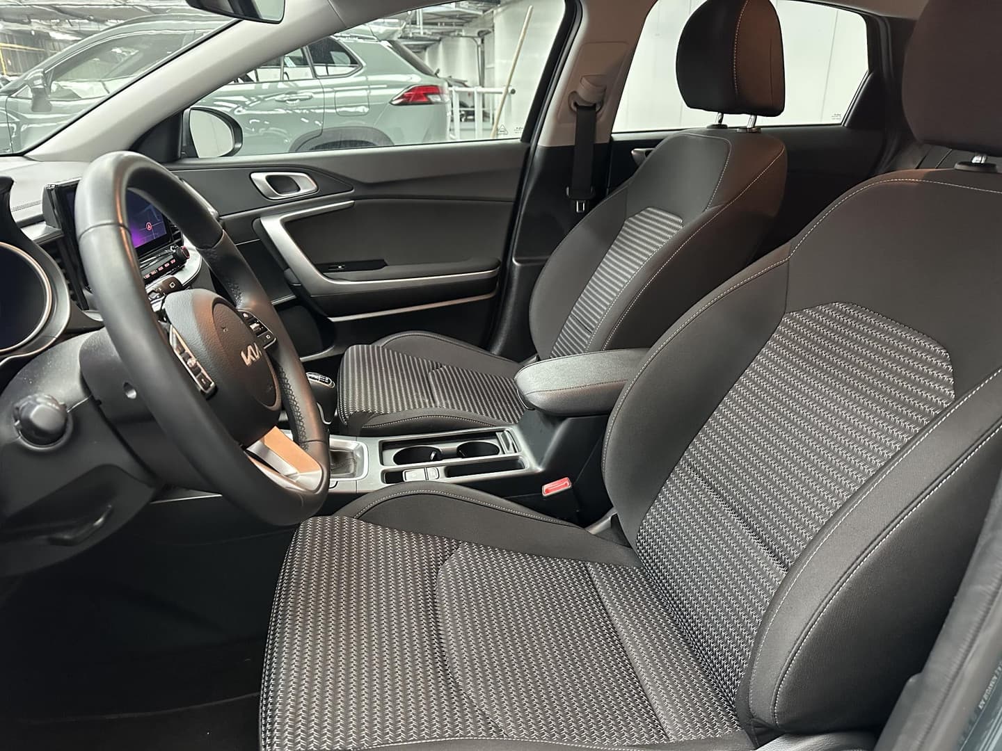 Kia Ceed thumbnail 2