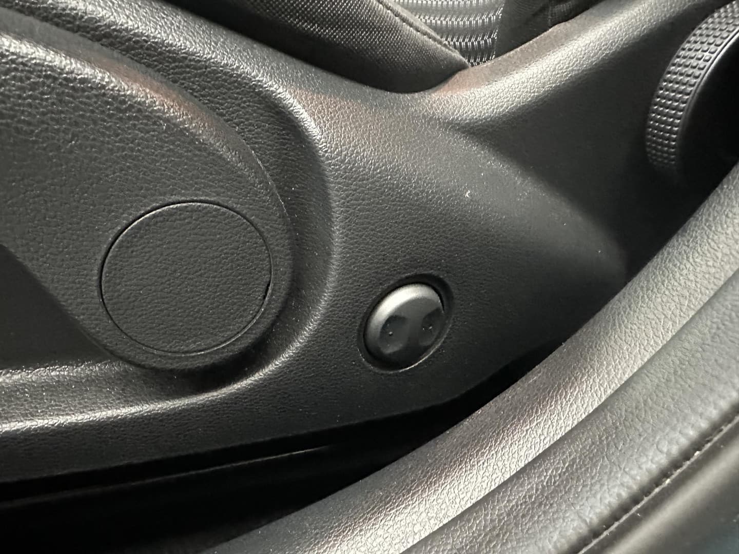 Kia Ceed thumbnail 3