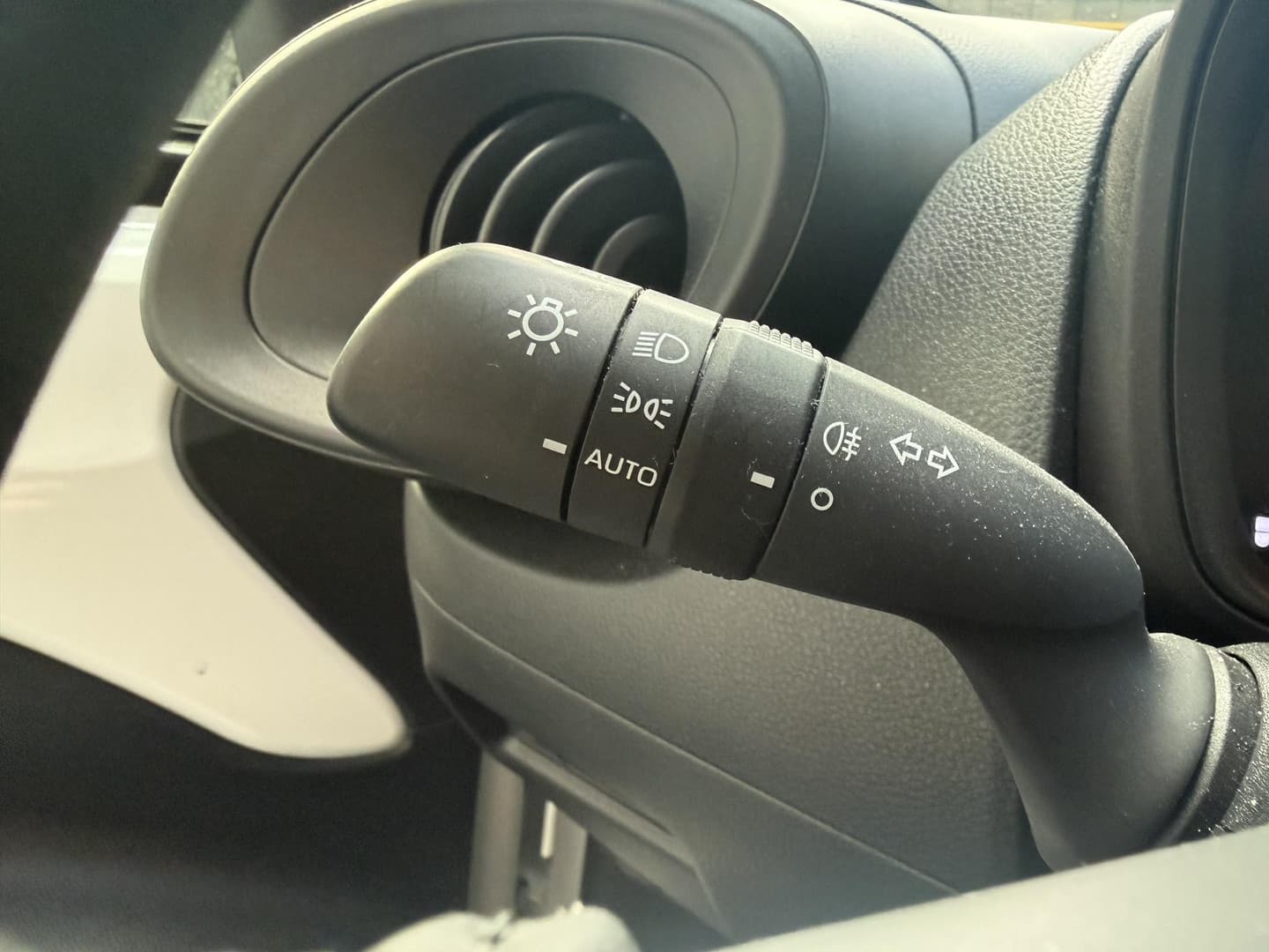 Toyota Aygo thumbnail 7