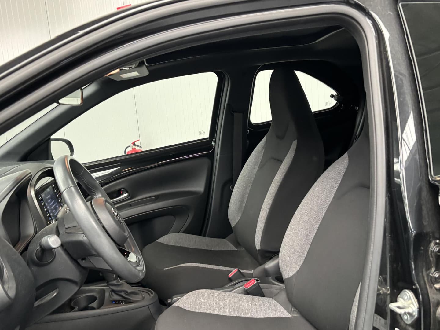 Toyota Aygo thumbnail 3