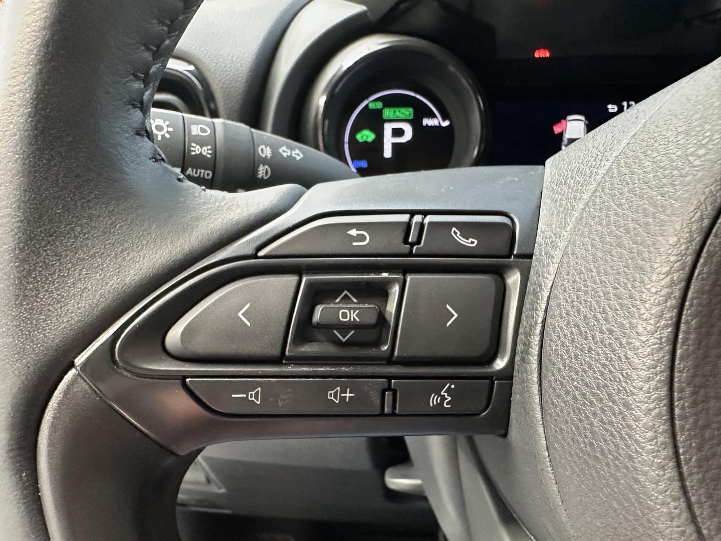 Toyota Yaris thumbnail 11