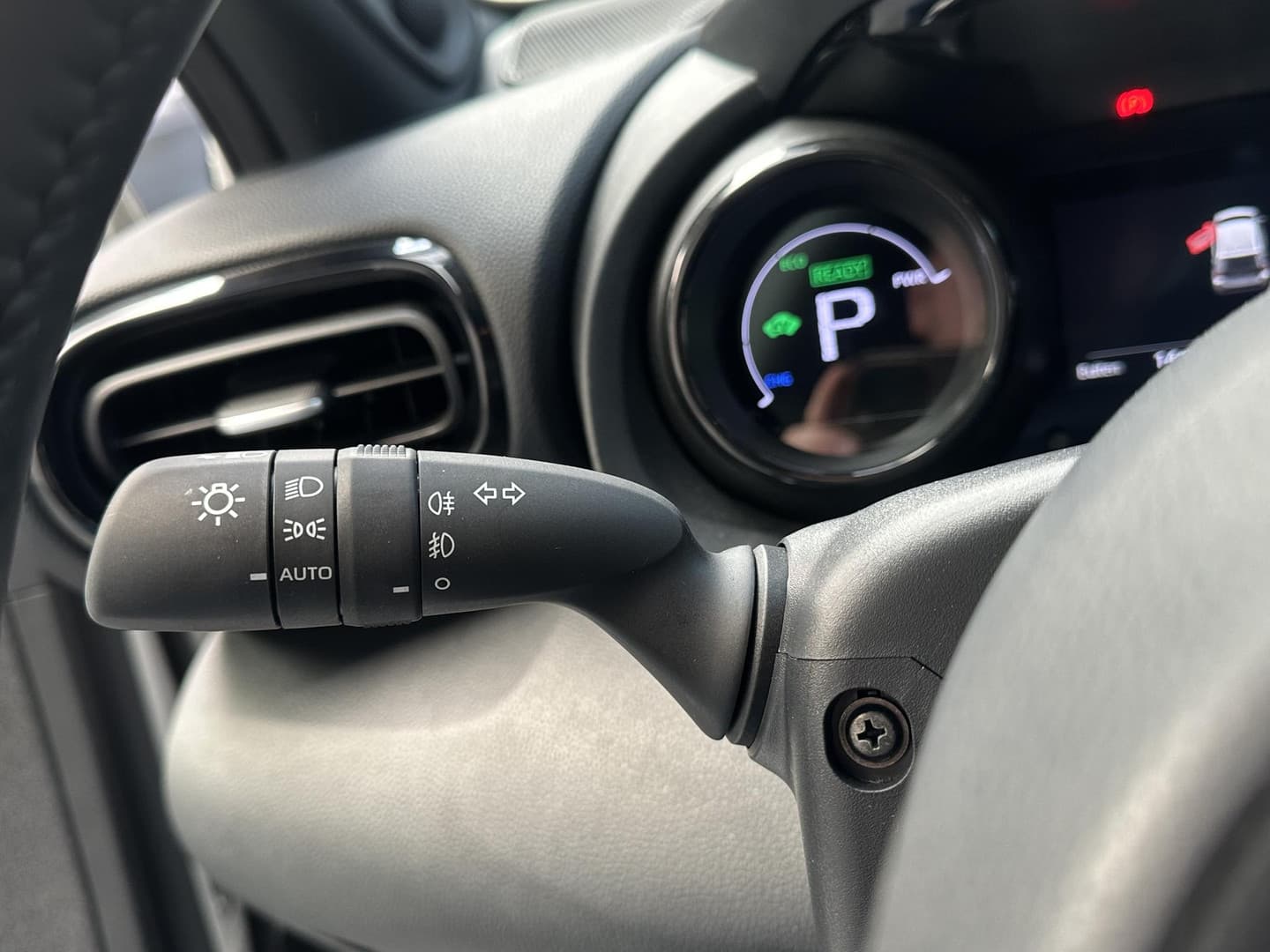 Toyota Yaris thumbnail 7