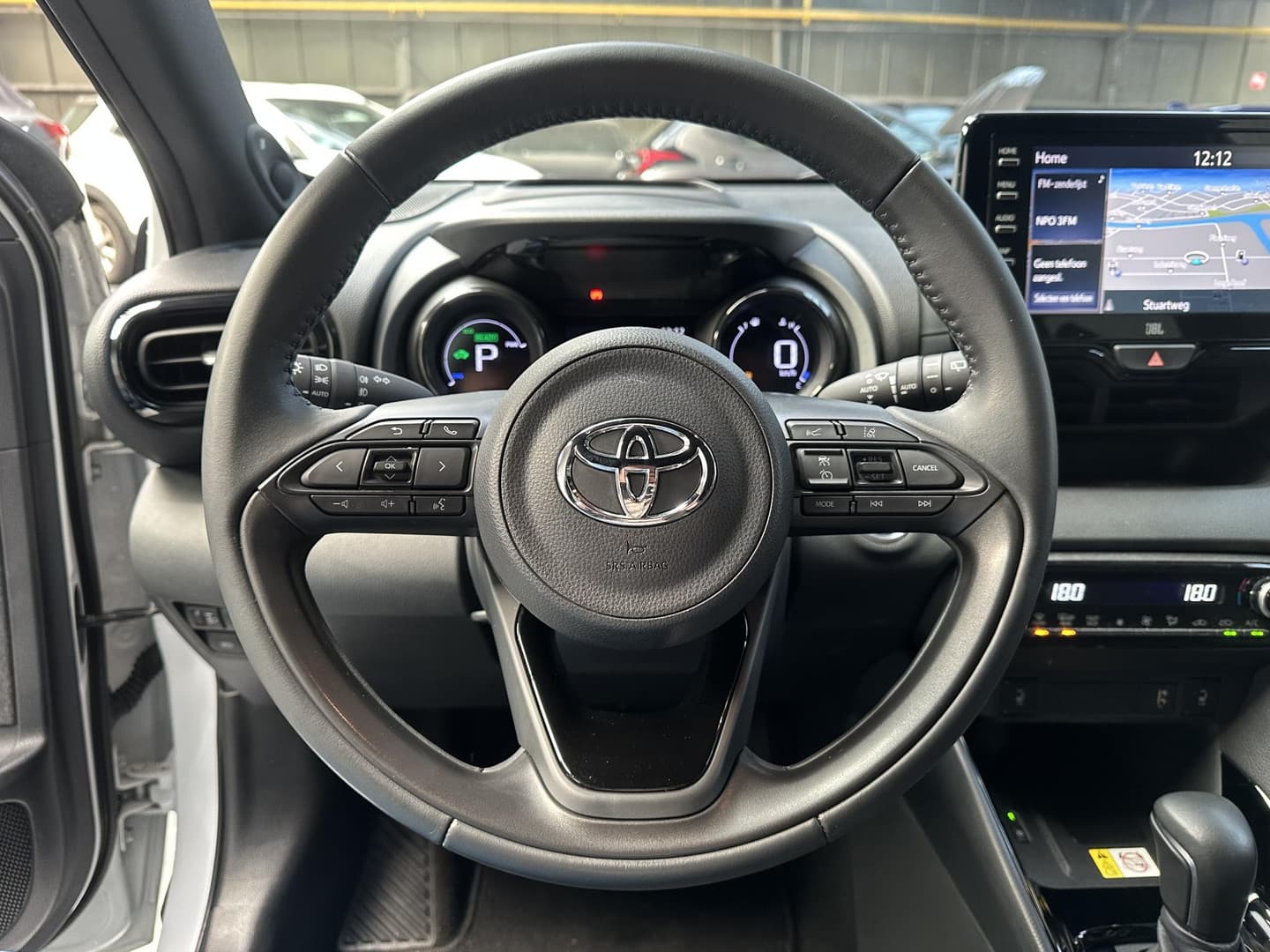 Toyota Yaris thumbnail 9